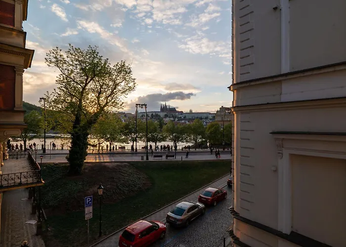 شقة Naprstek Castle View *
