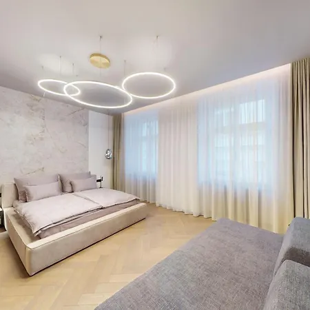 Apartamento Naprstek Castle View *